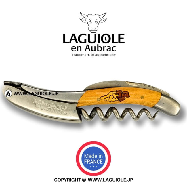 ラギオール ソムリエナイフ、ブドウ象嵌細工とジュニパーウッドハンドル