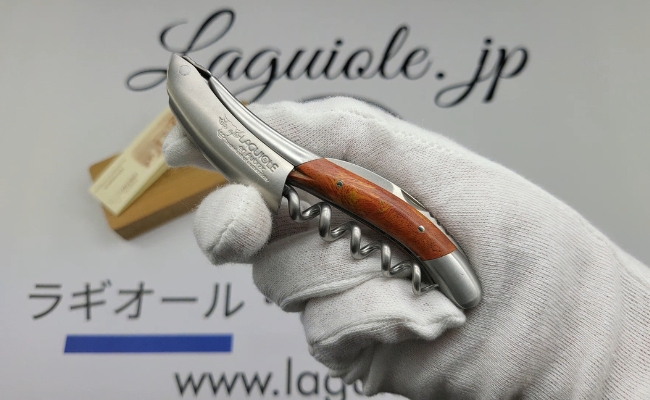 ラギオール ソムリエナイフ オレンジチーズウッドハンドル – フランス